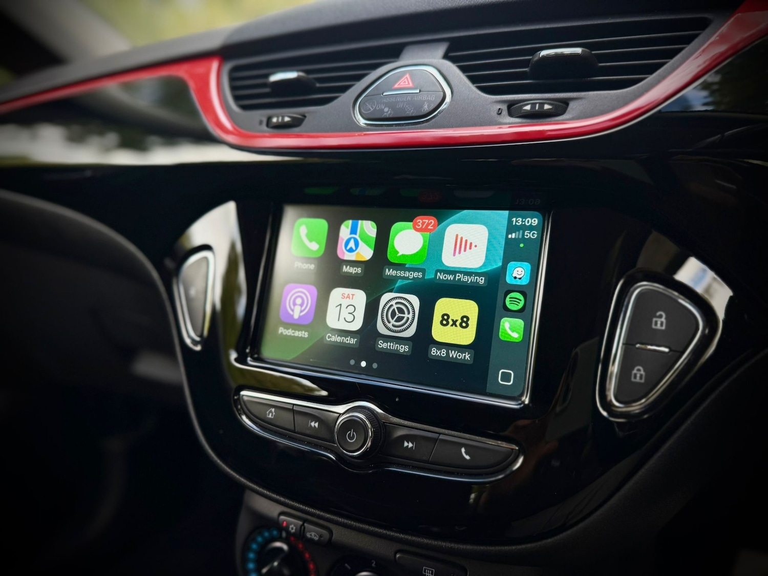 Used Vauxhall Corsa 2016 for sale - 76750194: Photo 4