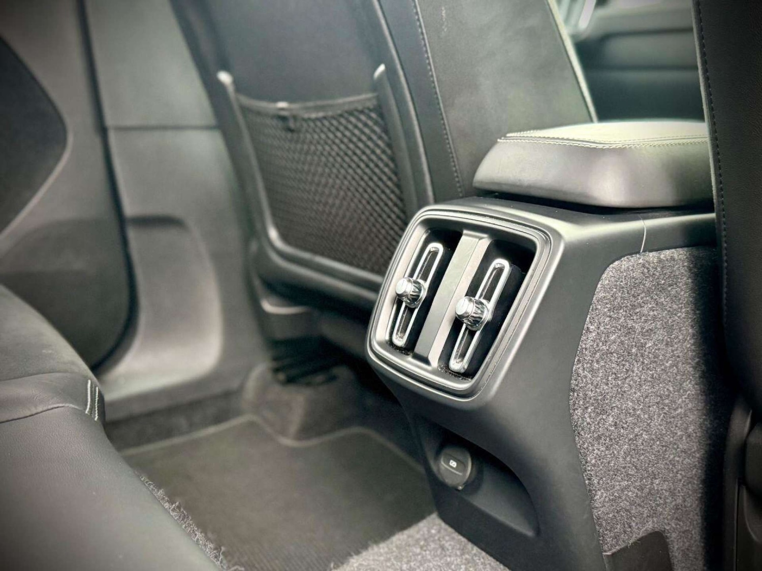 Used Volvo XC40 2019 for sale - 77270962: Photo 58