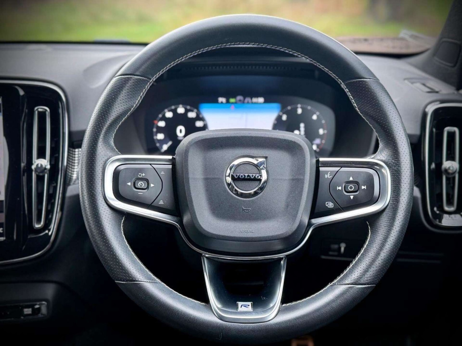 Used Volvo XC40 2019 for sale - 77270962: Photo 61