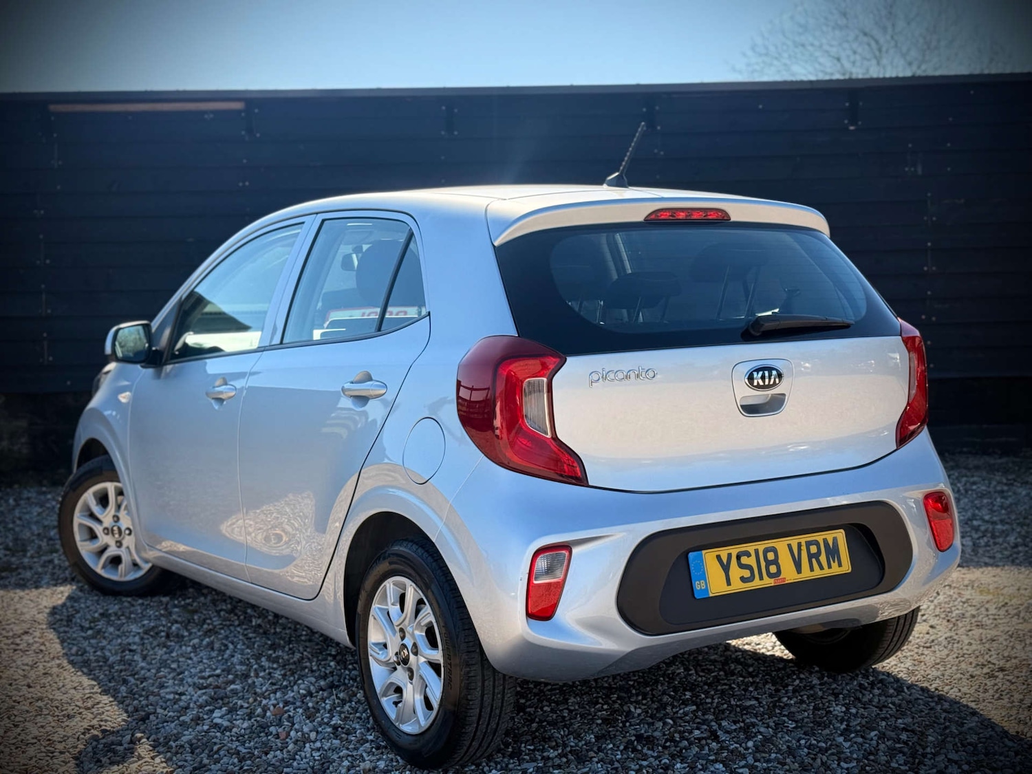 Used Kia Picanto 2018 for sale - 78155677: Photo 2