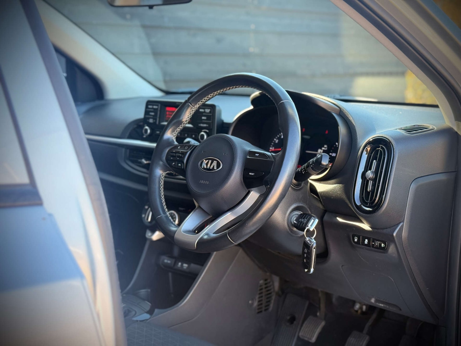 Used Kia Picanto 2018 for sale - 78155677: Photo 3