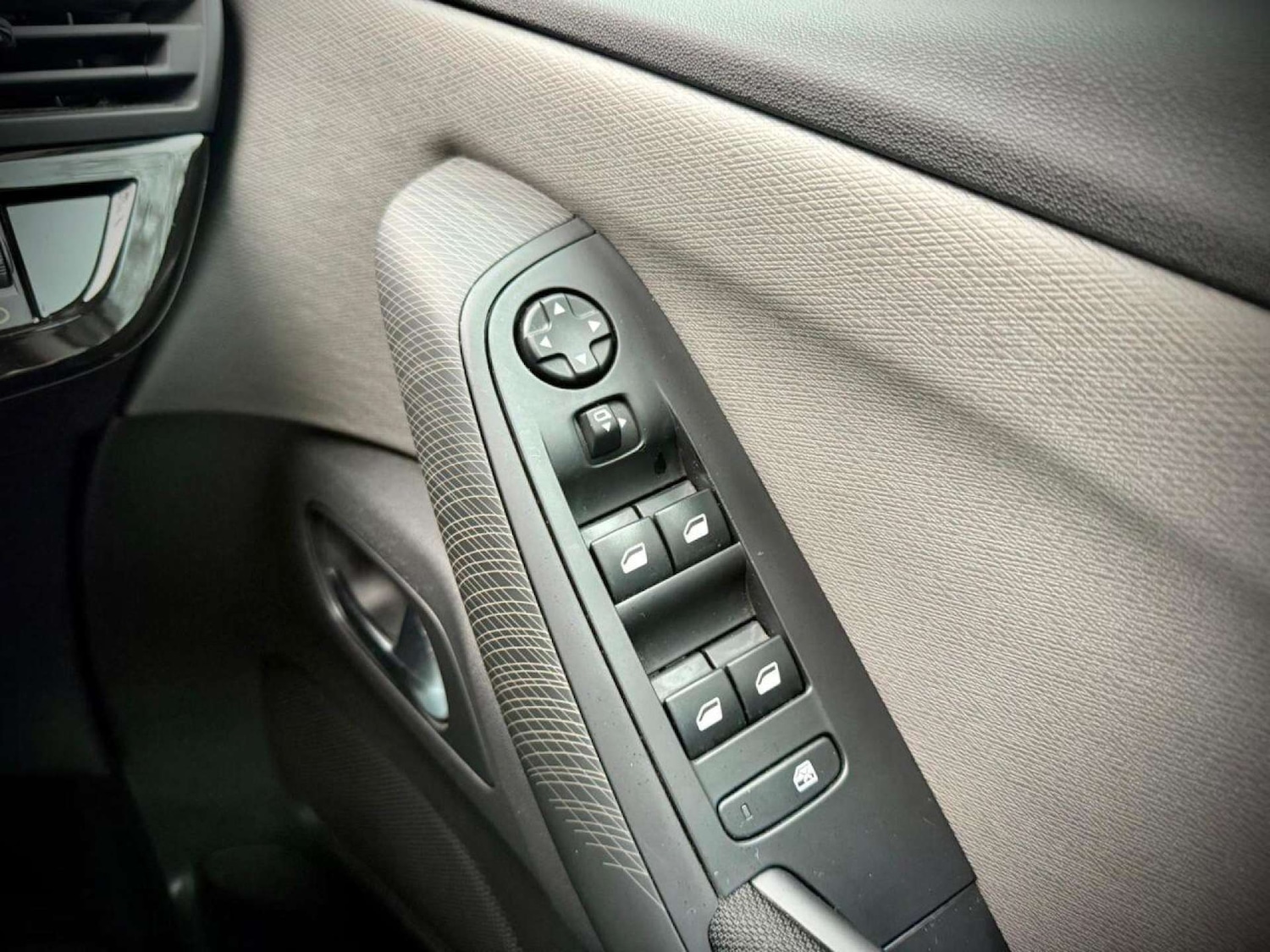 Used Citroen C4 Grand Picasso 2015 for sale - 77270966: Photo 75