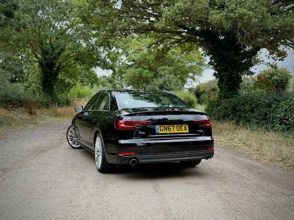Used Audi A4 2017 for sale - 75621617: Photo 2