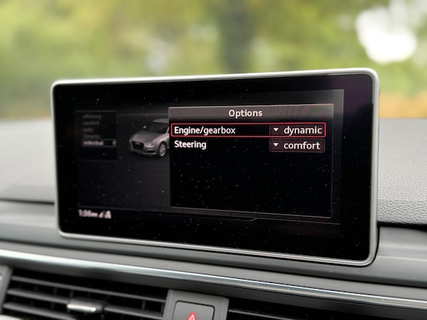 Used Audi A4 2017 for sale - 75621617: Photo 97