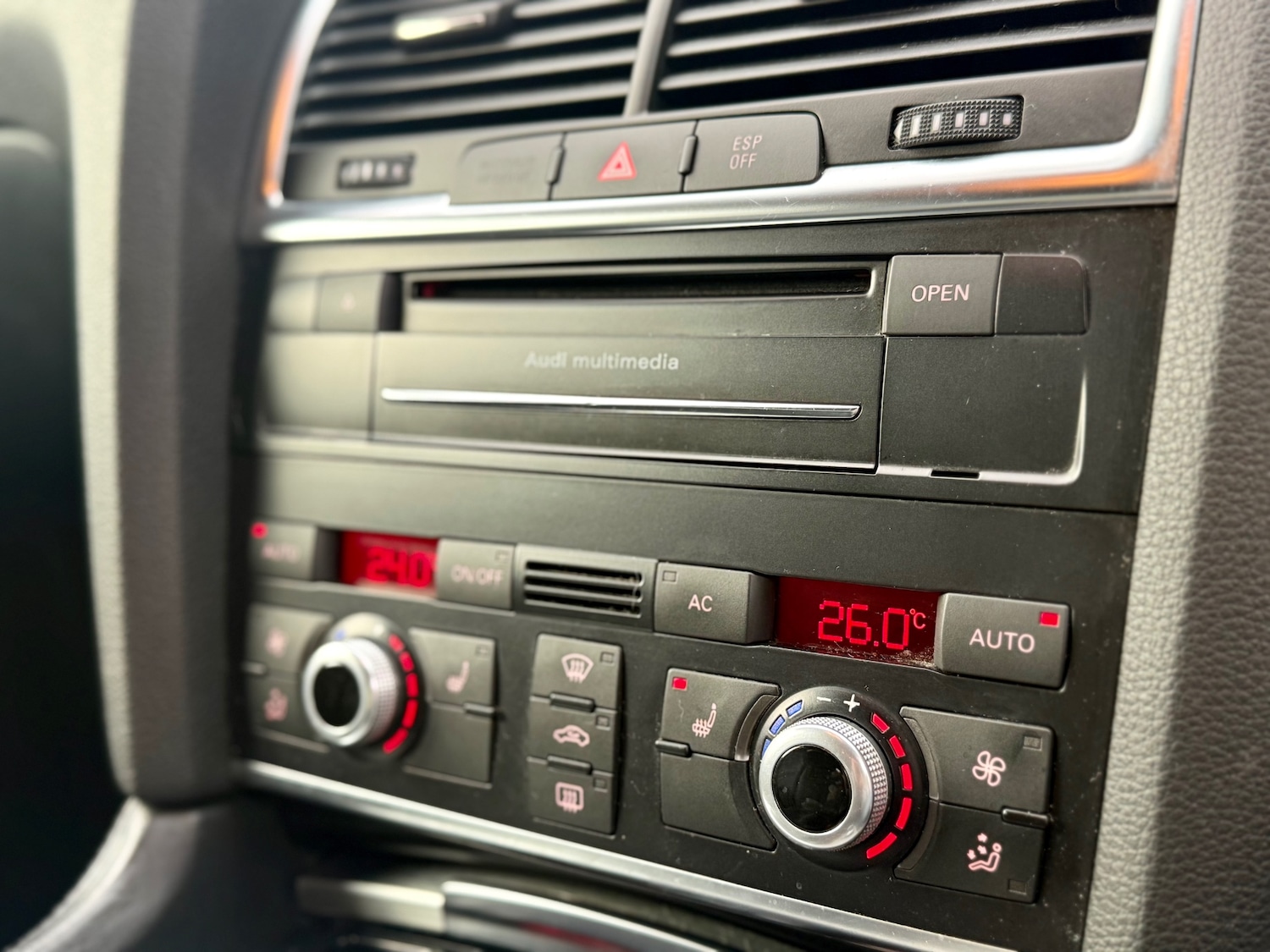 Used Audi Q7 2010 for sale - 77189556: Photo 27