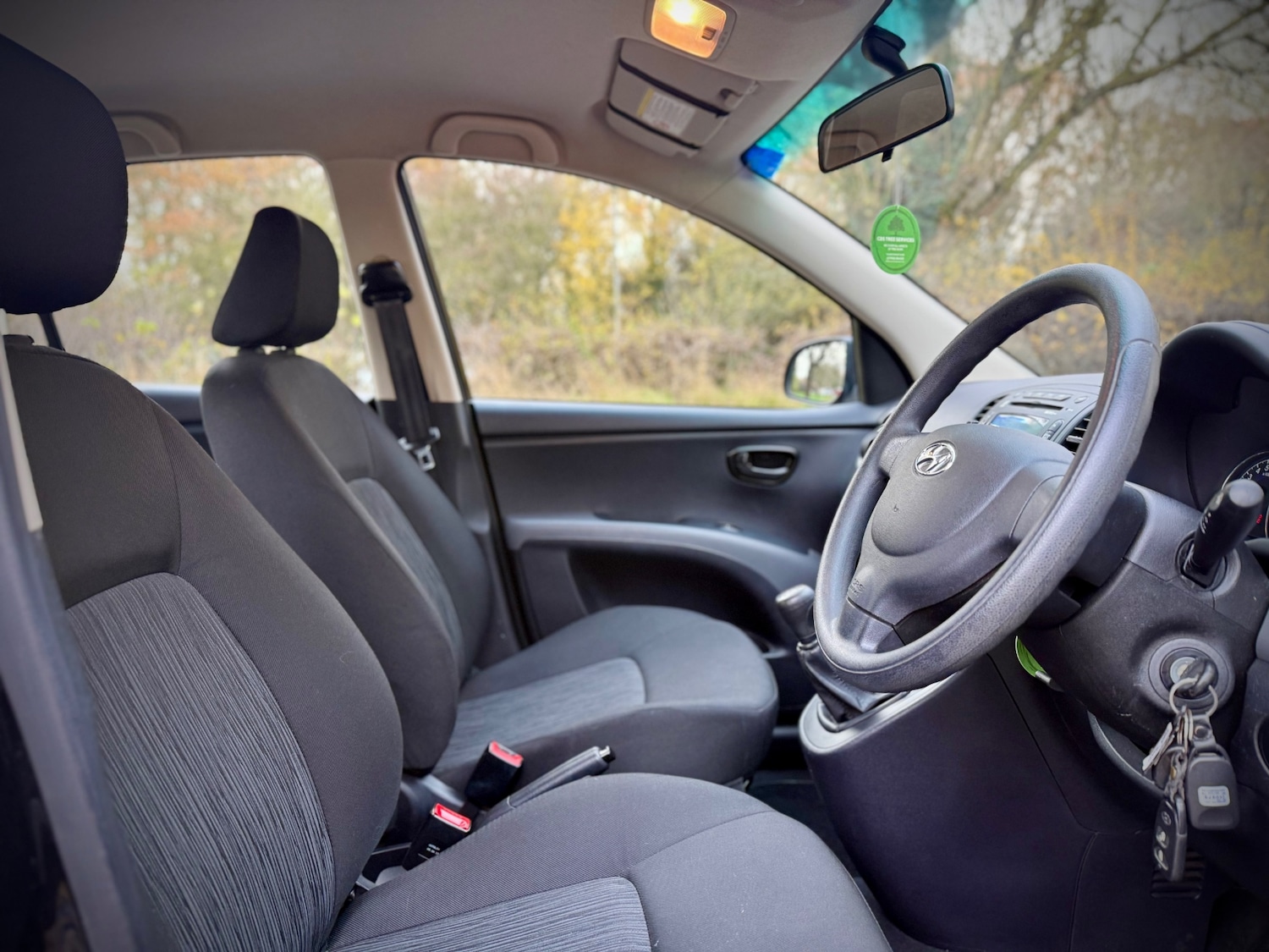 Used Hyundai i10 2014 for sale - 76854748: Photo 37