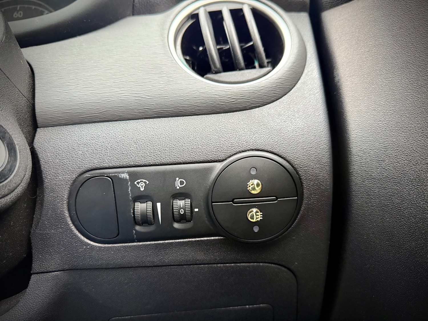 Used Hyundai i10 2014 for sale - 76854748: Photo 55