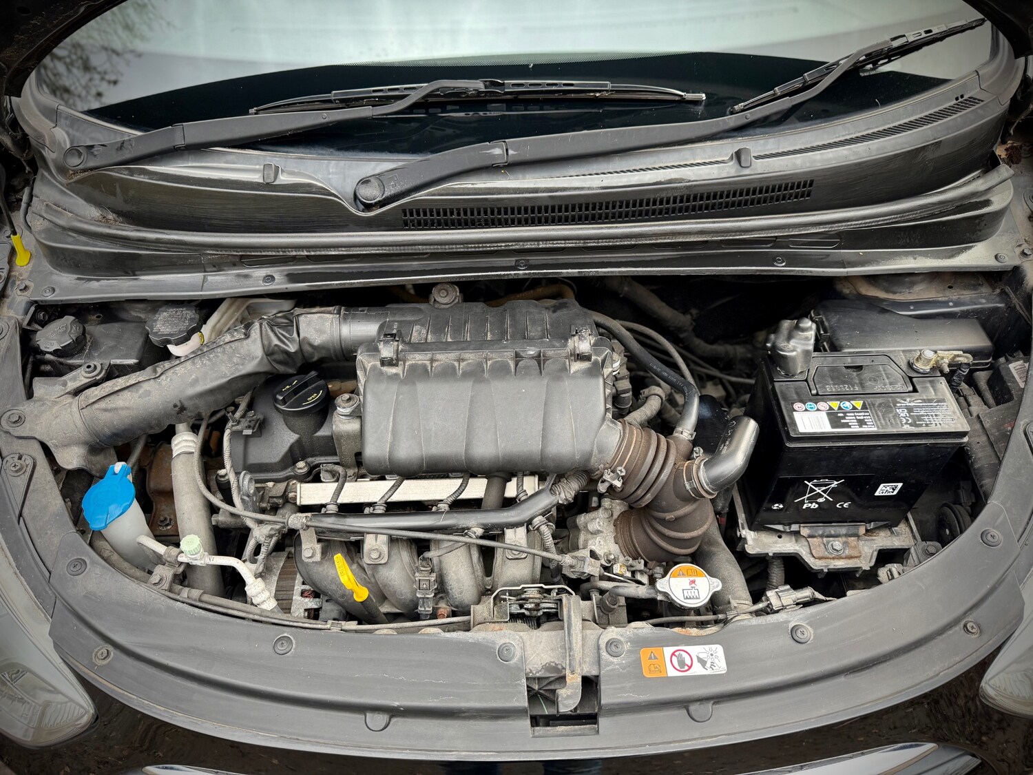 Used Hyundai i10 2014 for sale - 76854748: Photo 60