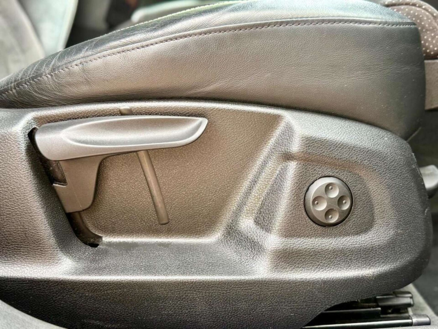 Used Audi Q3 2016 for sale - 77270967: Photo 54