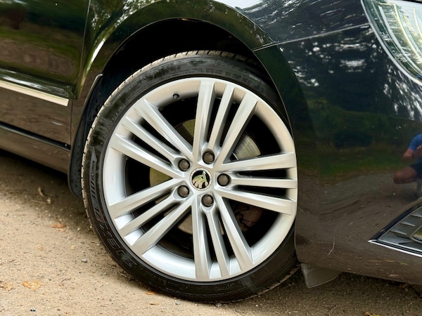 Used Skoda Superb 2013 for sale - 76225461: Photo 10