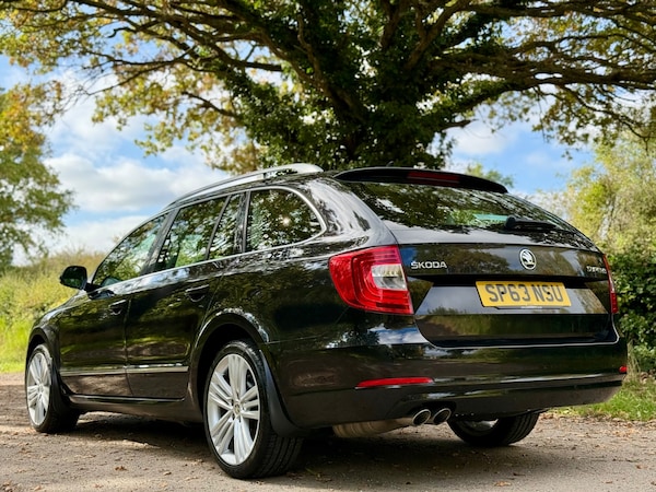Used Skoda Superb 2013 for sale - 76225461: Photo 32