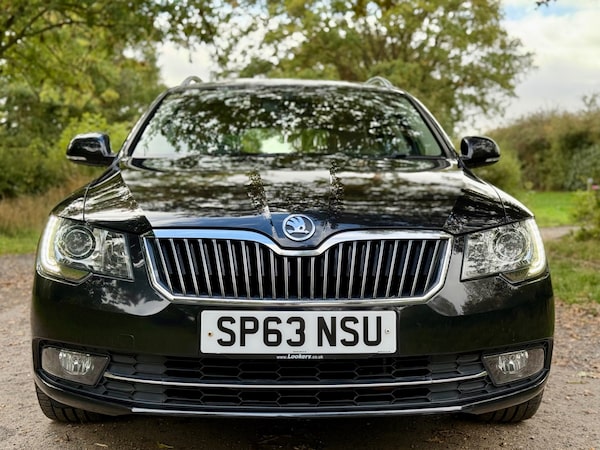 Used Skoda Superb 2013 for sale - 76225461: Photo 46