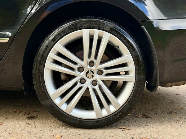 Used Skoda Superb 2013 for sale - 76225461: Photo 57