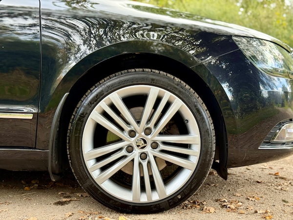 Used Skoda Superb 2013 for sale - 76225461: Photo 59