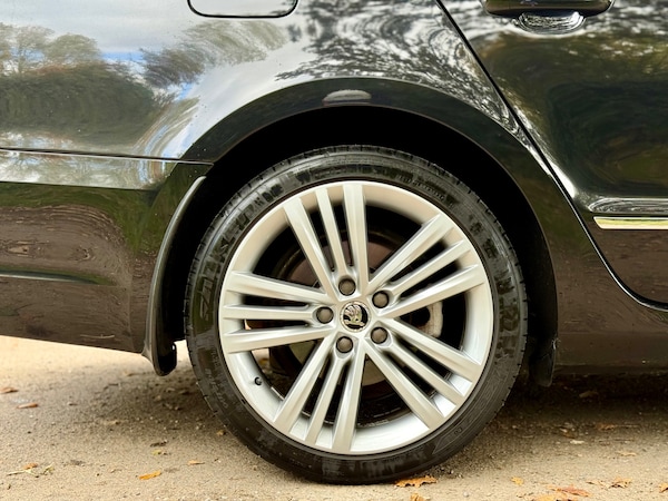 Used Skoda Superb 2013 for sale - 76225461: Photo 60