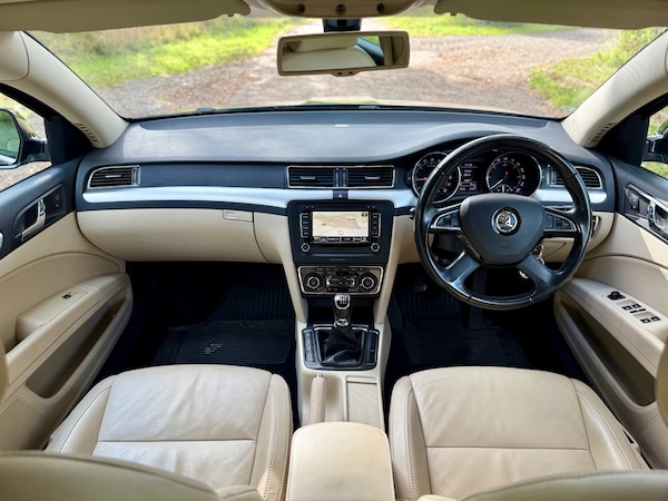 Used Skoda Superb 2013 for sale - 76225461: Photo 61