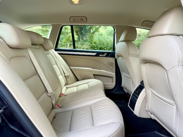 Used Skoda Superb 2013 for sale - 76225461: Photo 79