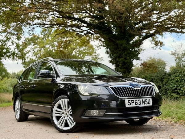 Used Skoda Superb 2013 for sale - 76225461: Photo 97