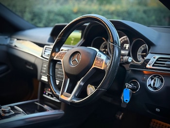 Used Mercedes-Benz E Class 2015 for sale - 76362883: Photo