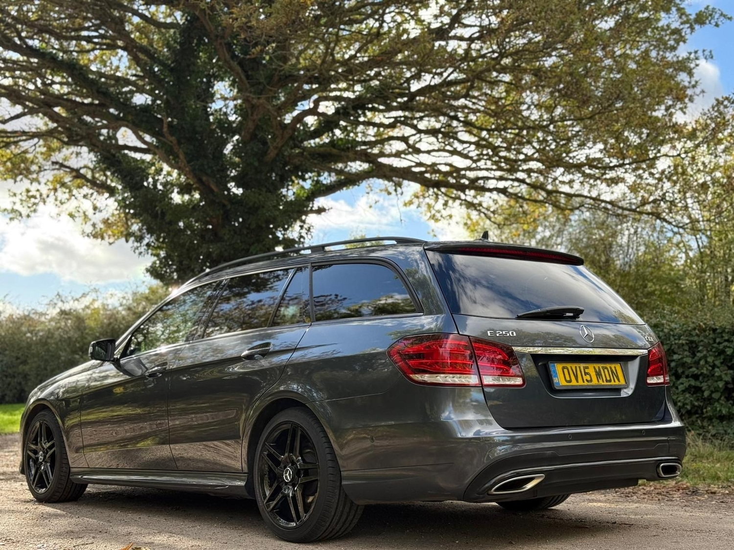 Used Mercedes-Benz E Class 2015 for sale - 76362883: Photo 41