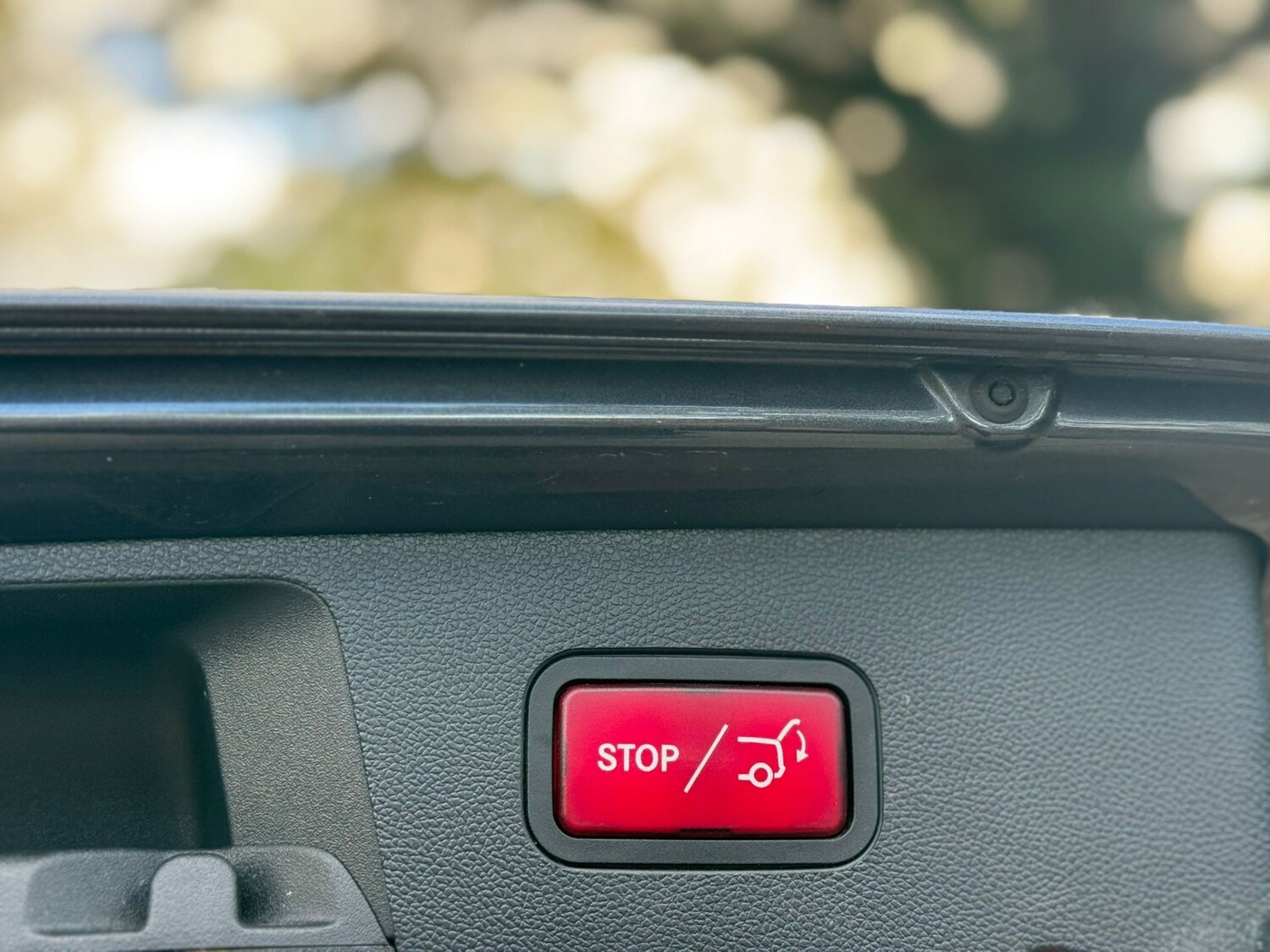 Used Mercedes-Benz E Class 2015 for sale - 76362883: Photo 51