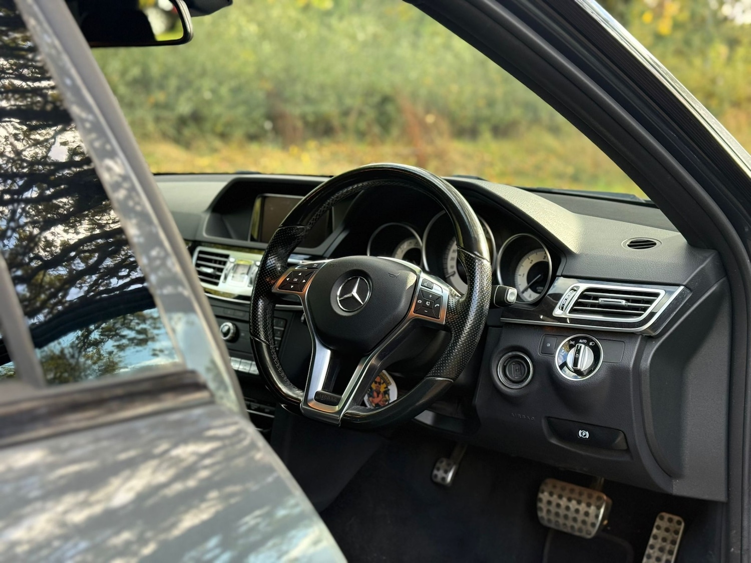 Used Mercedes-Benz E Class 2015 for sale - 76362883: Photo 56