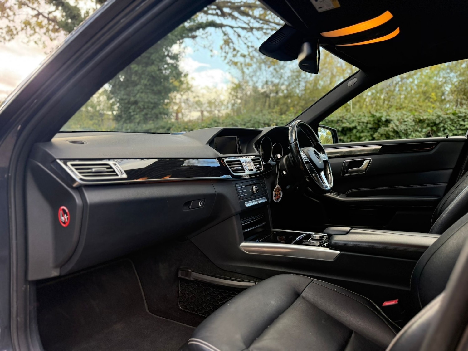 Used Mercedes-Benz E Class 2015 for sale - 76362883: Photo 60