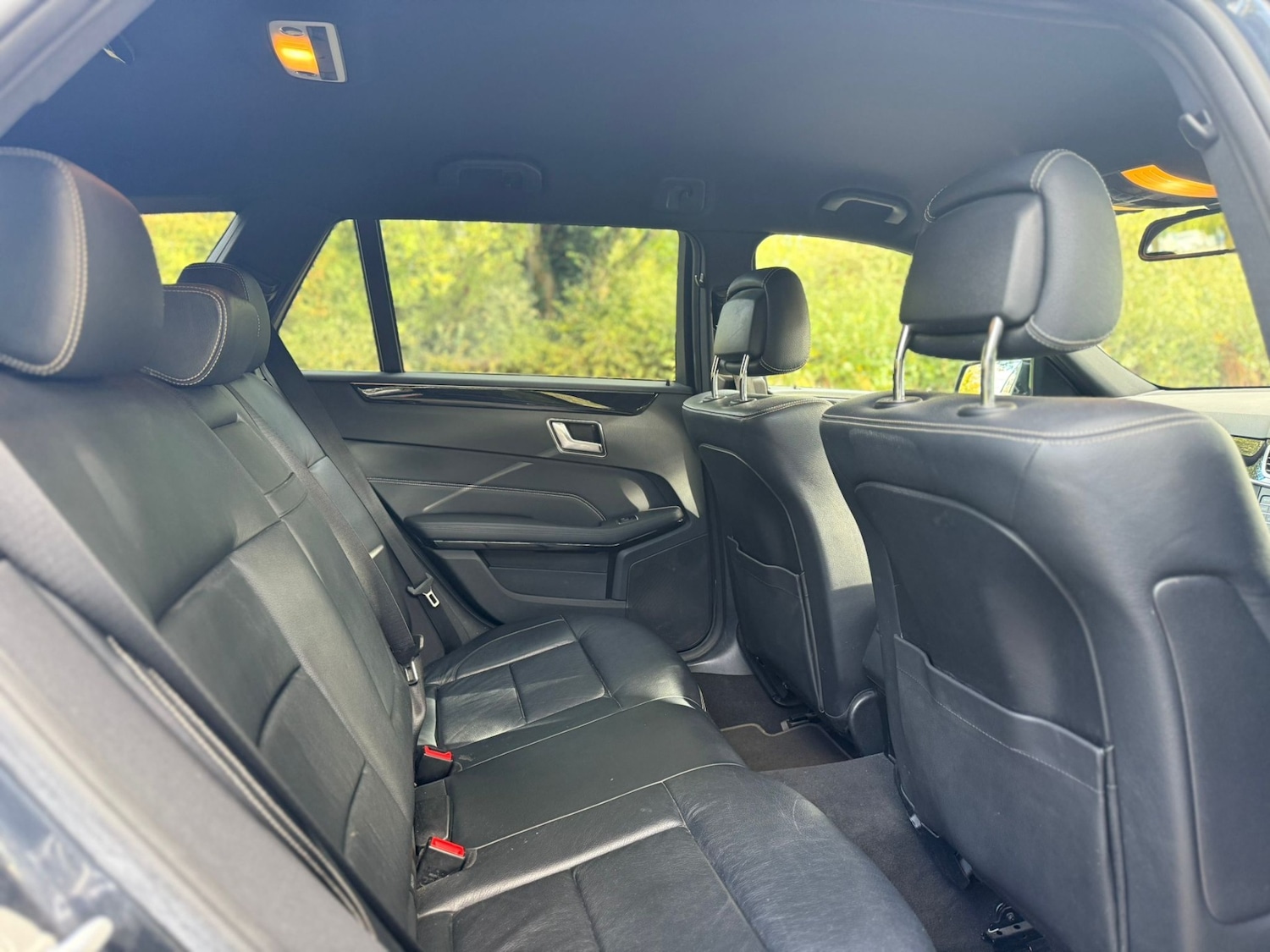 Used Mercedes-Benz E Class 2015 for sale - 76362883: Photo 64