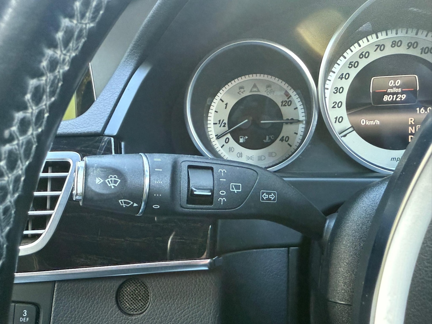 Used Mercedes-Benz E Class 2015 for sale - 76362883: Photo 81