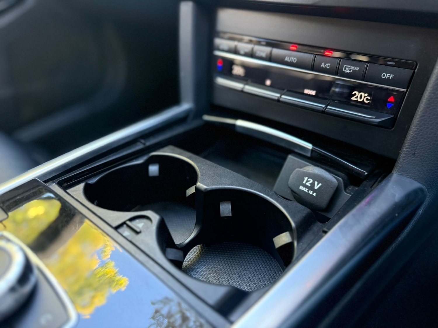 Used Mercedes-Benz E Class 2015 for sale - 76362883: Photo 89