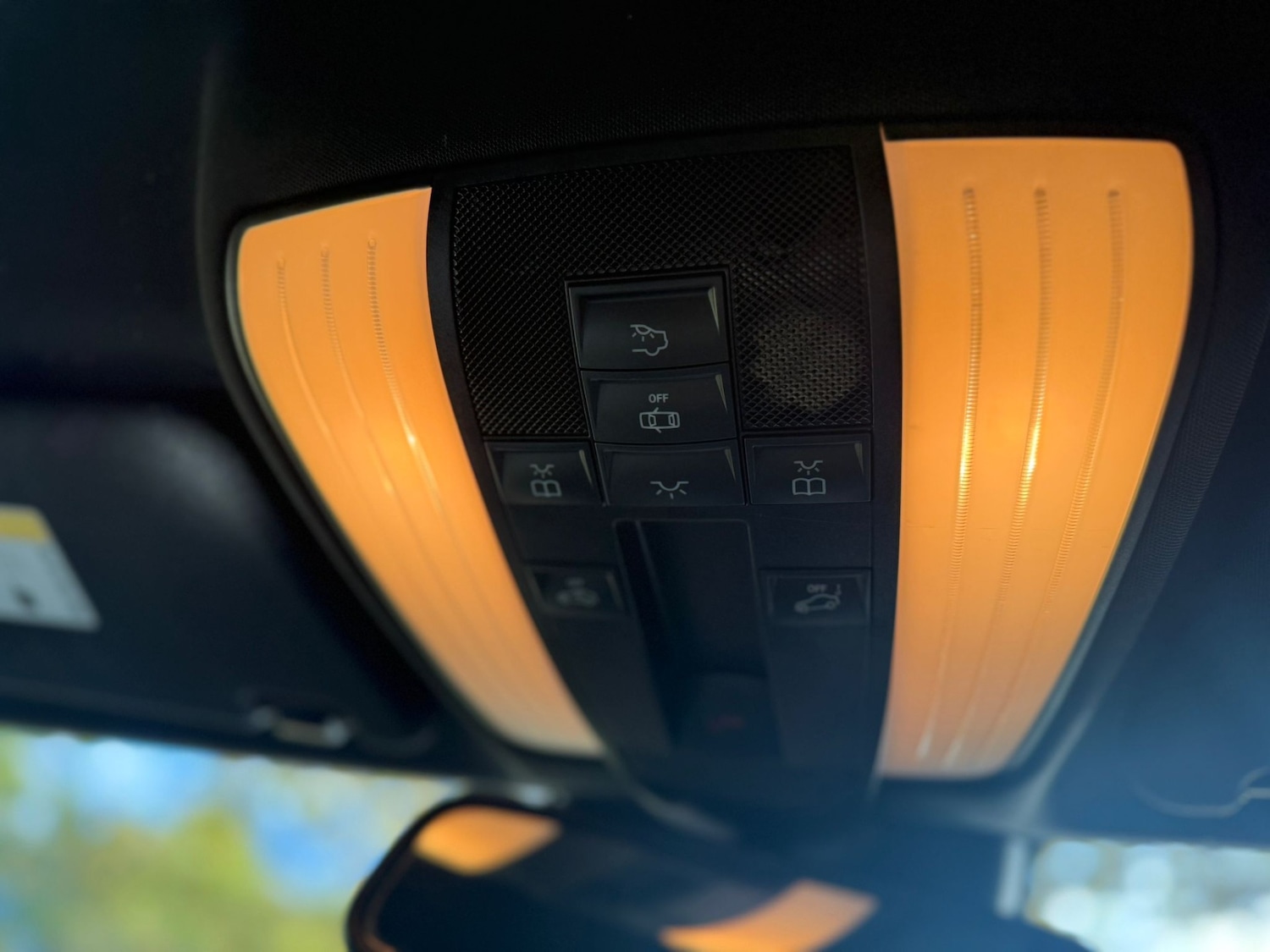 Used Mercedes-Benz E Class 2015 for sale - 76362883: Photo 91