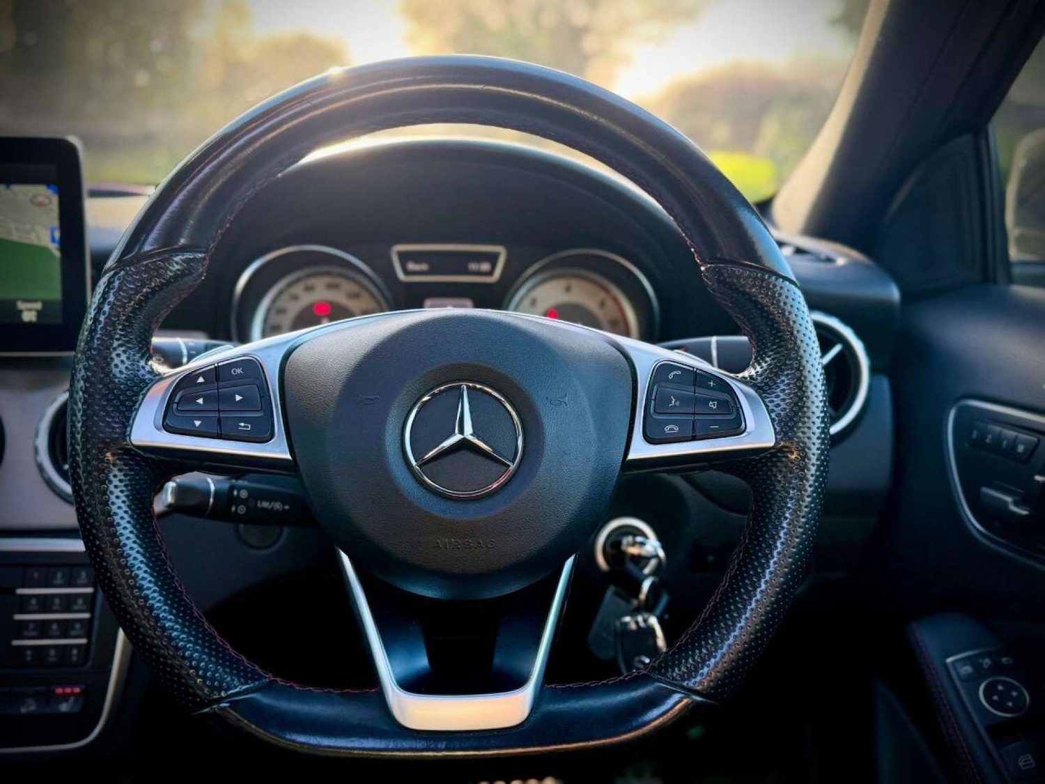 Used Mercedes-Benz GLA 2016 for sale - 77270965: Photo 65