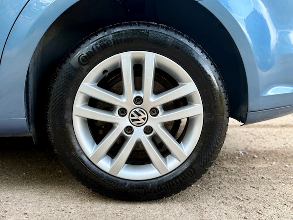 Used Volkswagen Touran 2012 for sale - 75711579: Photo 43