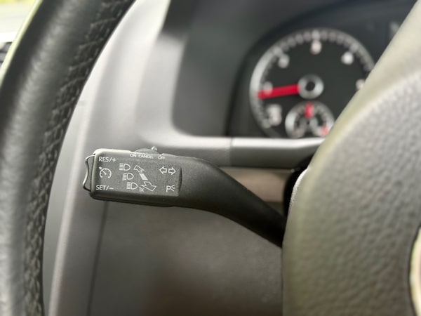 Used Volkswagen Touran 2012 for sale - 75711579: Photo 72