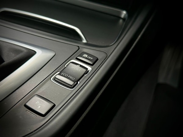 Used BMW 4 Series 2017 for sale - 75656130: Photo 85