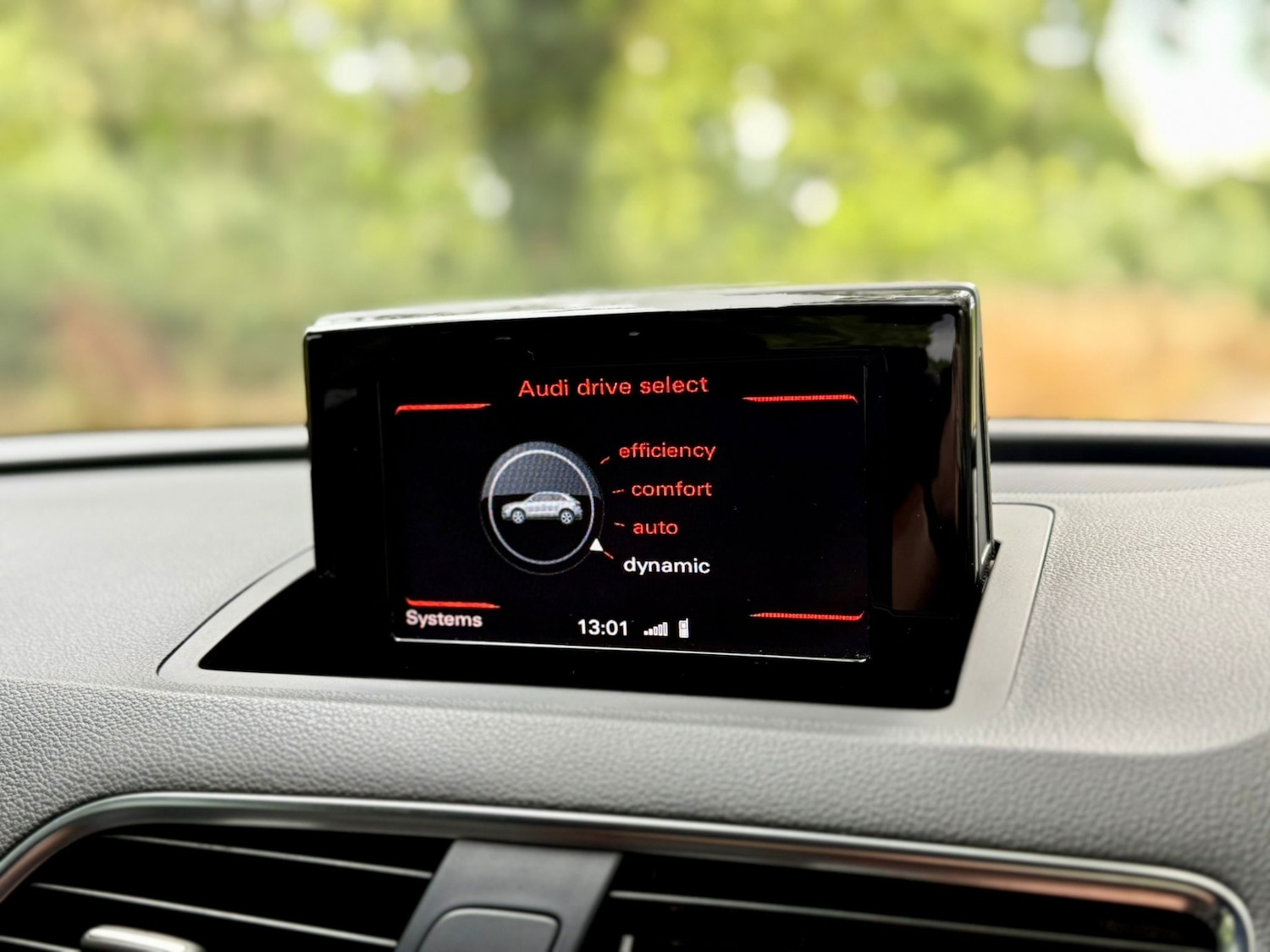 Used Audi Q3 2016 for sale - 76750331: Photo 34