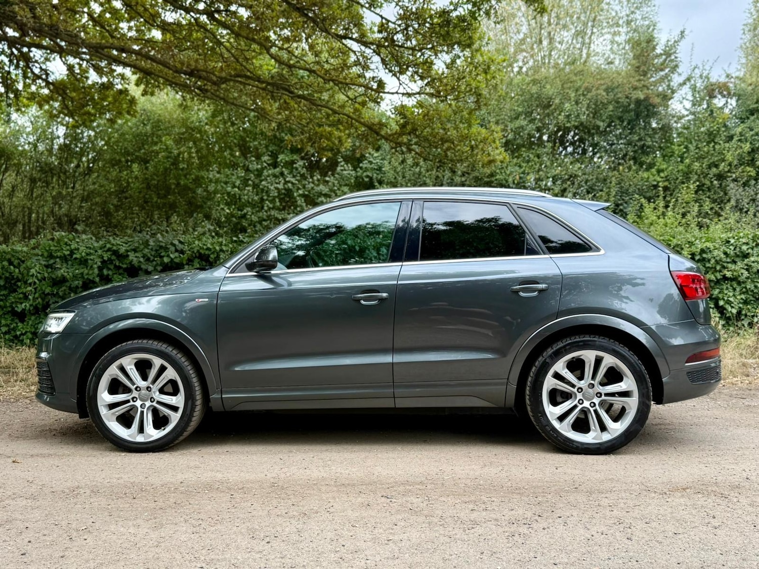 Used Audi Q3 2016 for sale - 76750331: Photo 4