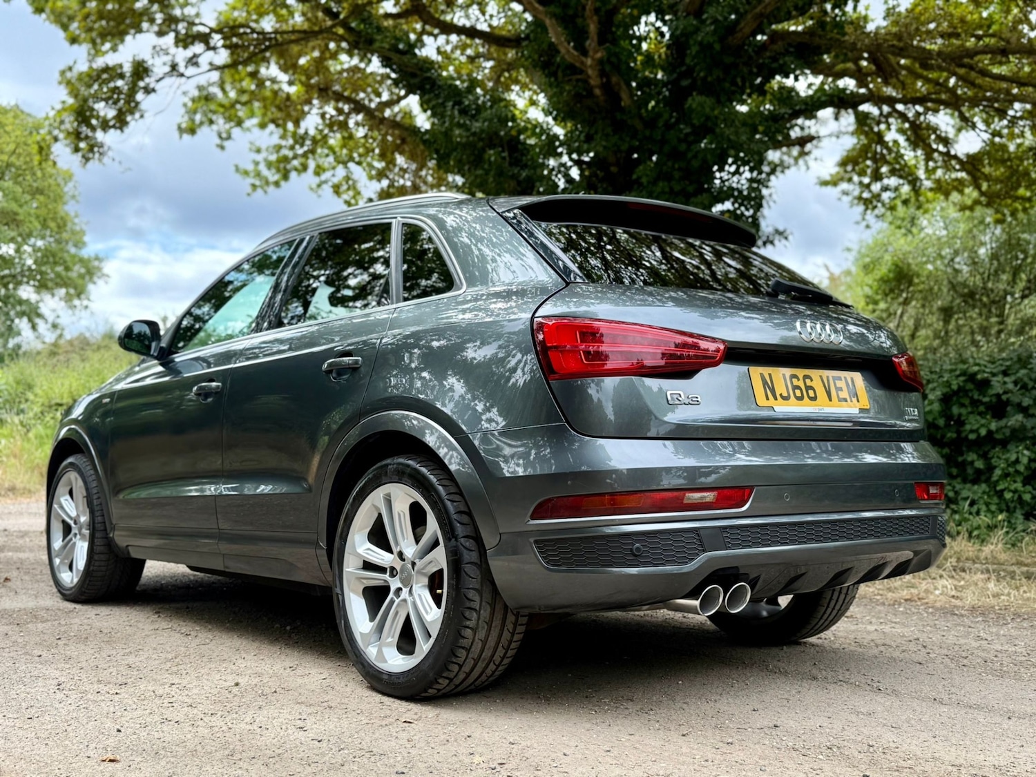 Used Audi Q3 2016 for sale - 76750331: Photo 90