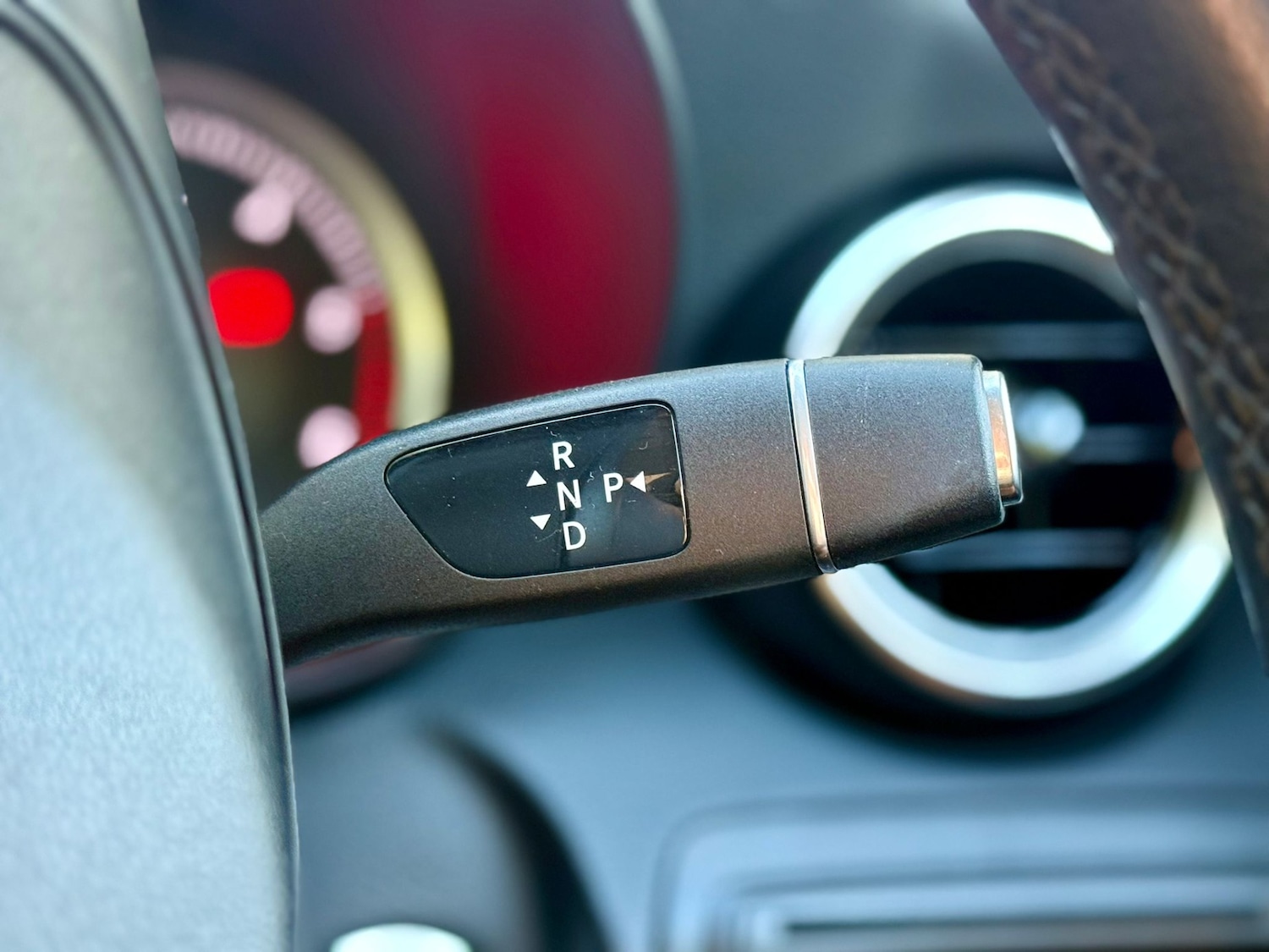 Used Mercedes-Benz C Class 2017 for sale - 76751993: Photo 4