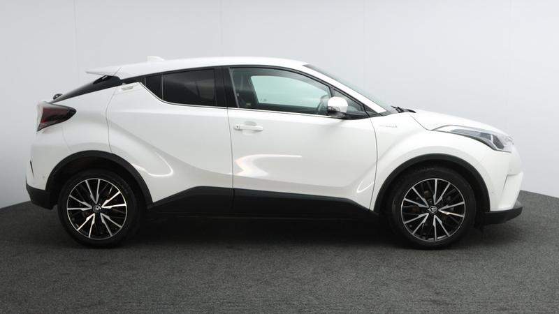 Used Toyota C-HR 2019 for sale - 77116732: Photo 2