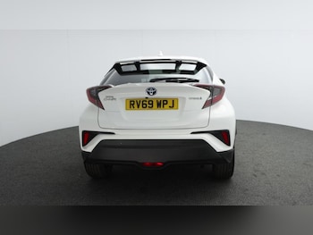 Used Toyota C-HR 2019 for sale - 77116732: Photo