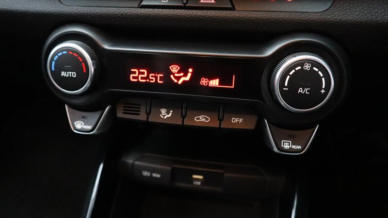 Used Kia Stonic 2021 for sale - 77117246: Photo 14