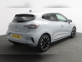 Used Renault Clio 2024 for sale - 77116860: Photo