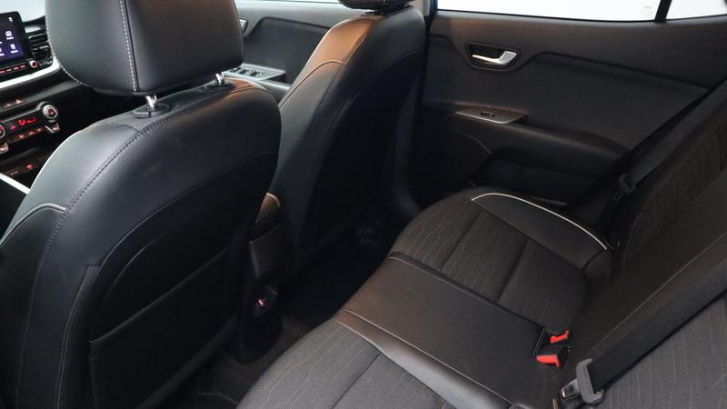 Used Kia Stonic 2022 for sale - 77116904: Photo 29