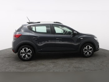 Used Dacia Sandero Stepway 2022 for sale - 77117474: Photo