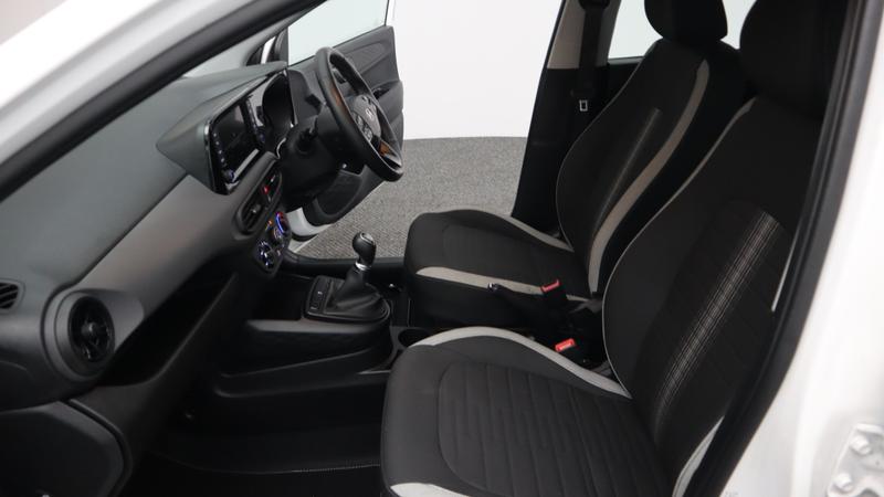 Used Hyundai i10 2024 for sale - 77117050: Photo 33