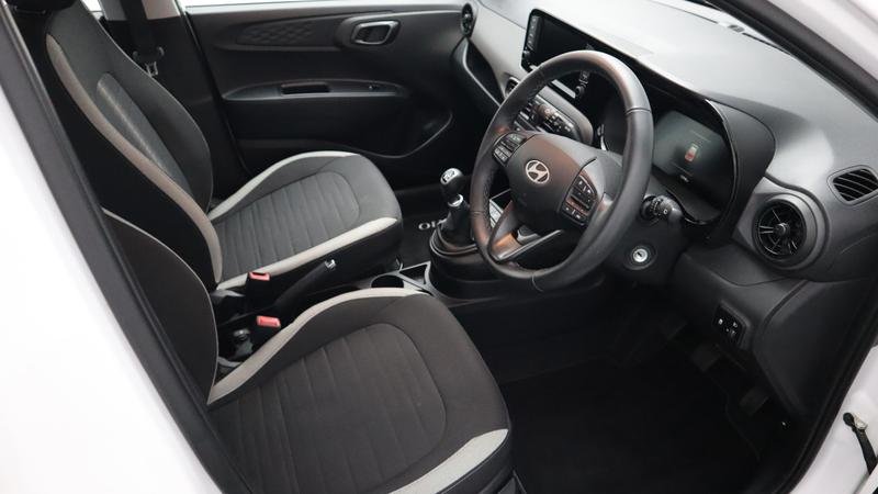 Used Hyundai i10 2024 for sale - 77117050: Photo 9