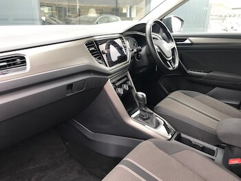 Used Volkswagen T-Roc 2020 for sale - 78123332: Photo