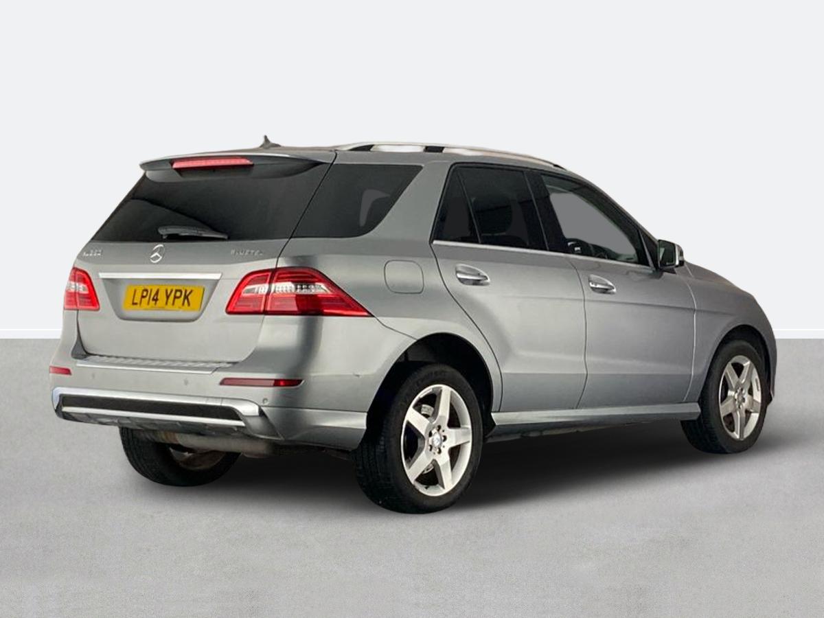 Used Mercedes-Benz M Class 2014 for sale - 77878934: Photo 3