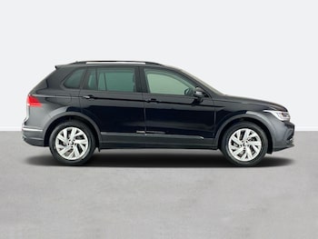 Used Volkswagen Tiguan 2021 for sale - 75454025: Photo